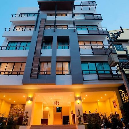 La De Bua Hotel Patong Buitenkant foto